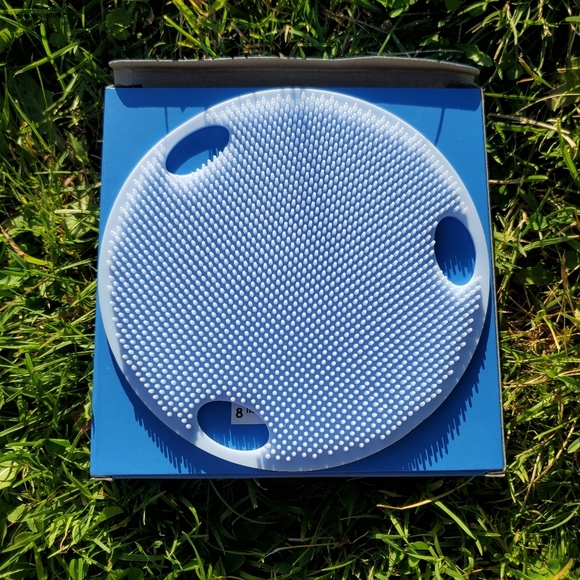 Kayo Body Scrubber in Light Blue - Picture 1 of 3